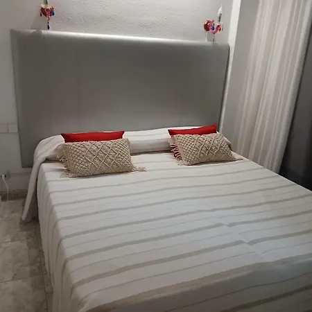 Ladyhouse Yumbo * Playa del Inglés