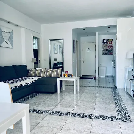 Ladyhouse Yumbo Playa del Inglés